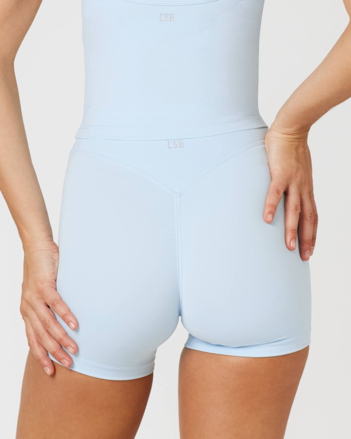Form Invisible Scrunch Shorts 4" | Powder Blue