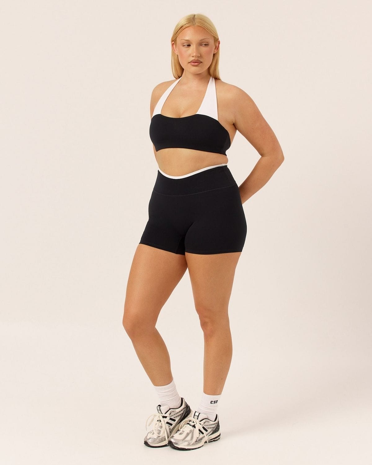 Serenity Dip Shorts 4" | Two Tone