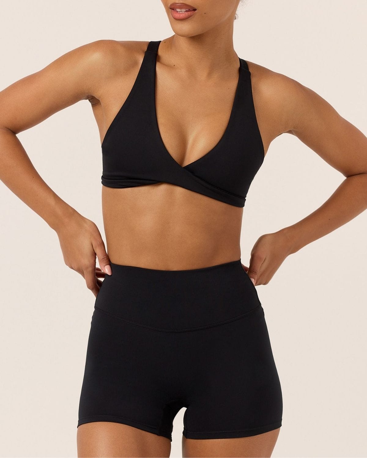 Serenity Shorts 4" | Black