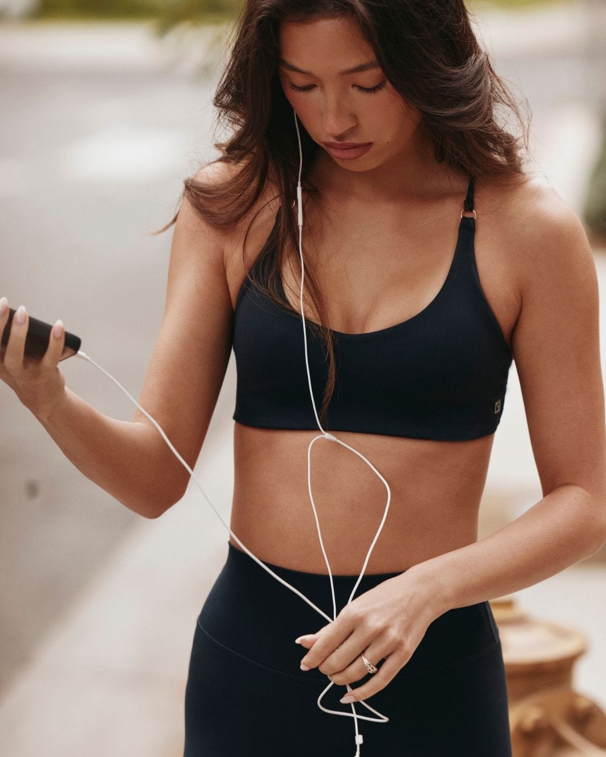 Serenity Chelsea Crop | Black