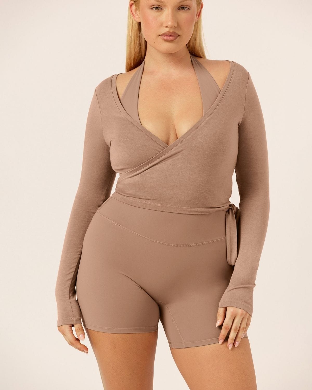 Freedom Scrunch Shorts 6" | Toffee
