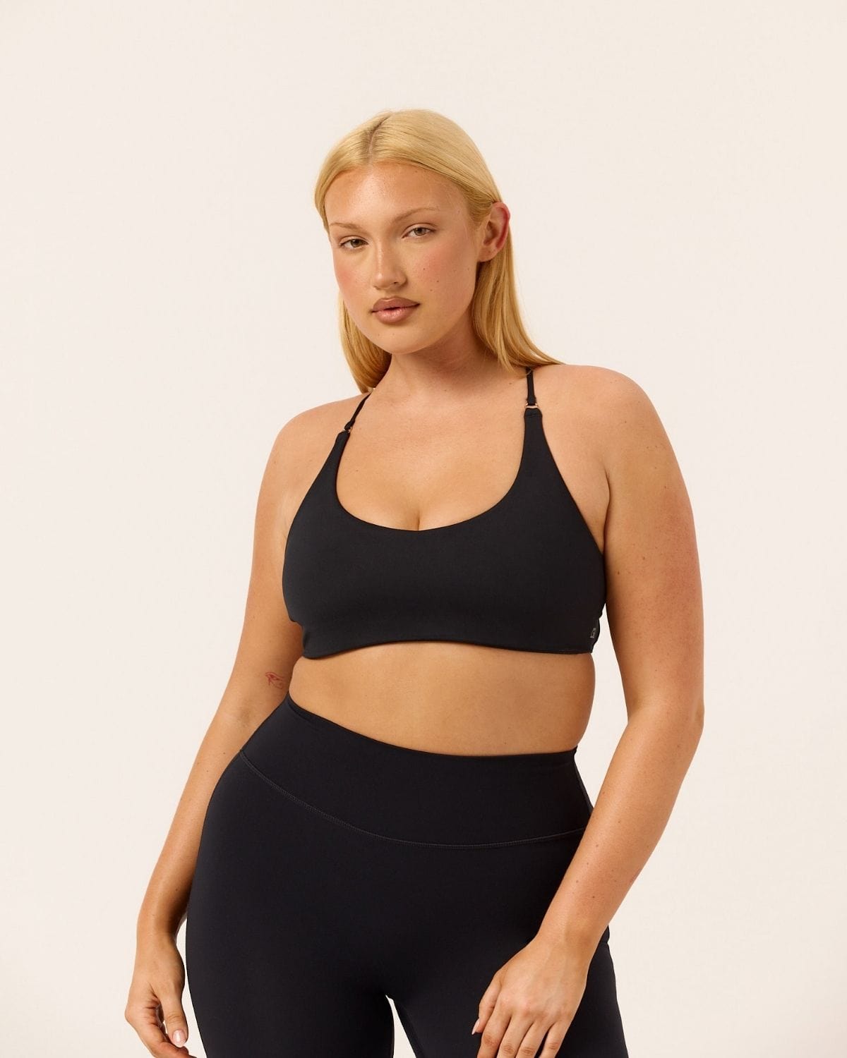 Serenity Chelsea Crop | Black