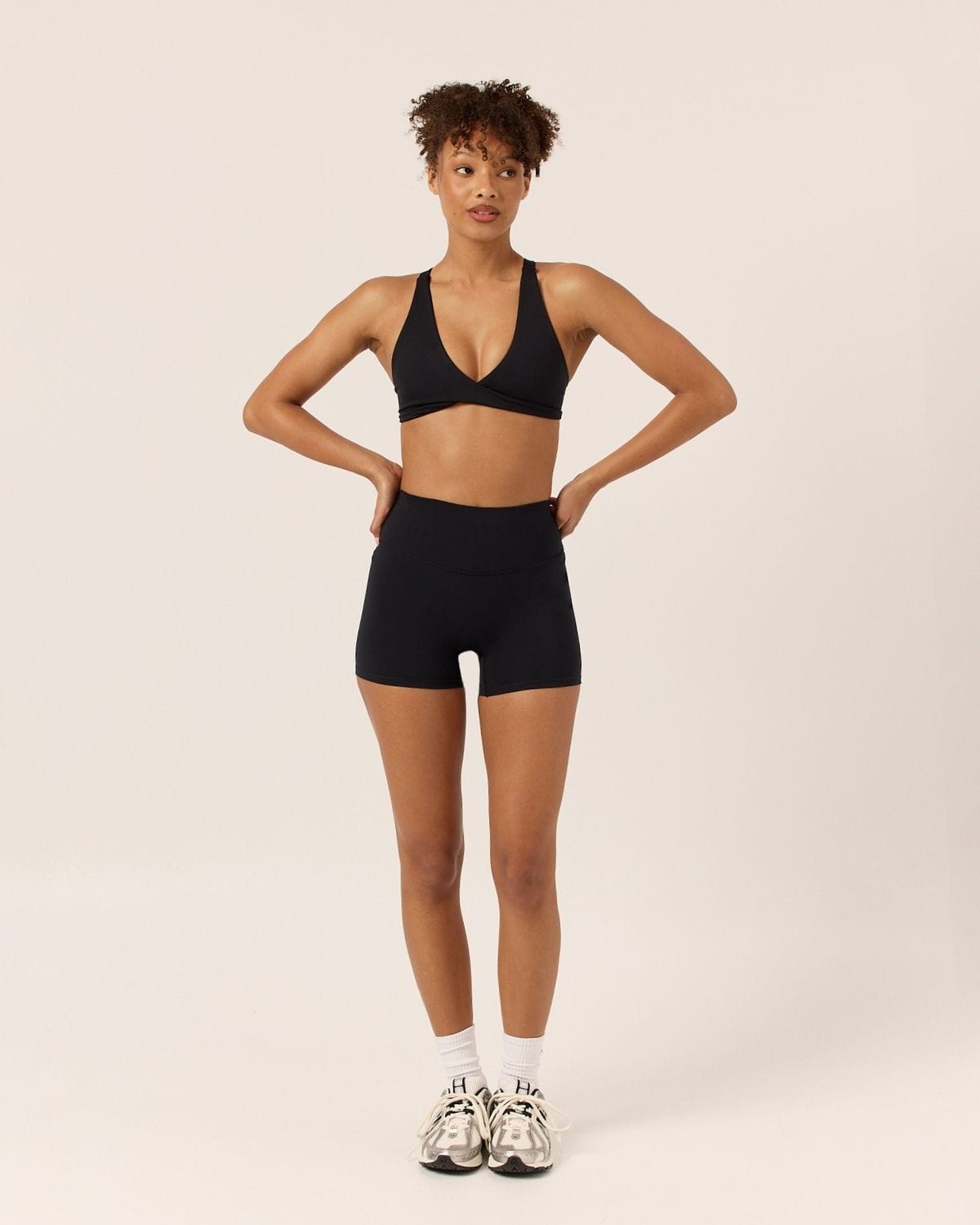 Serenity Shorts 4" | Black