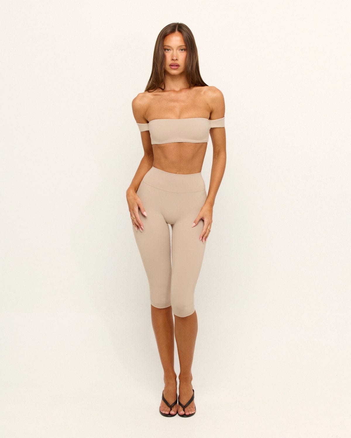 Form Invisible Scrunch Capri Leggings | Fawn