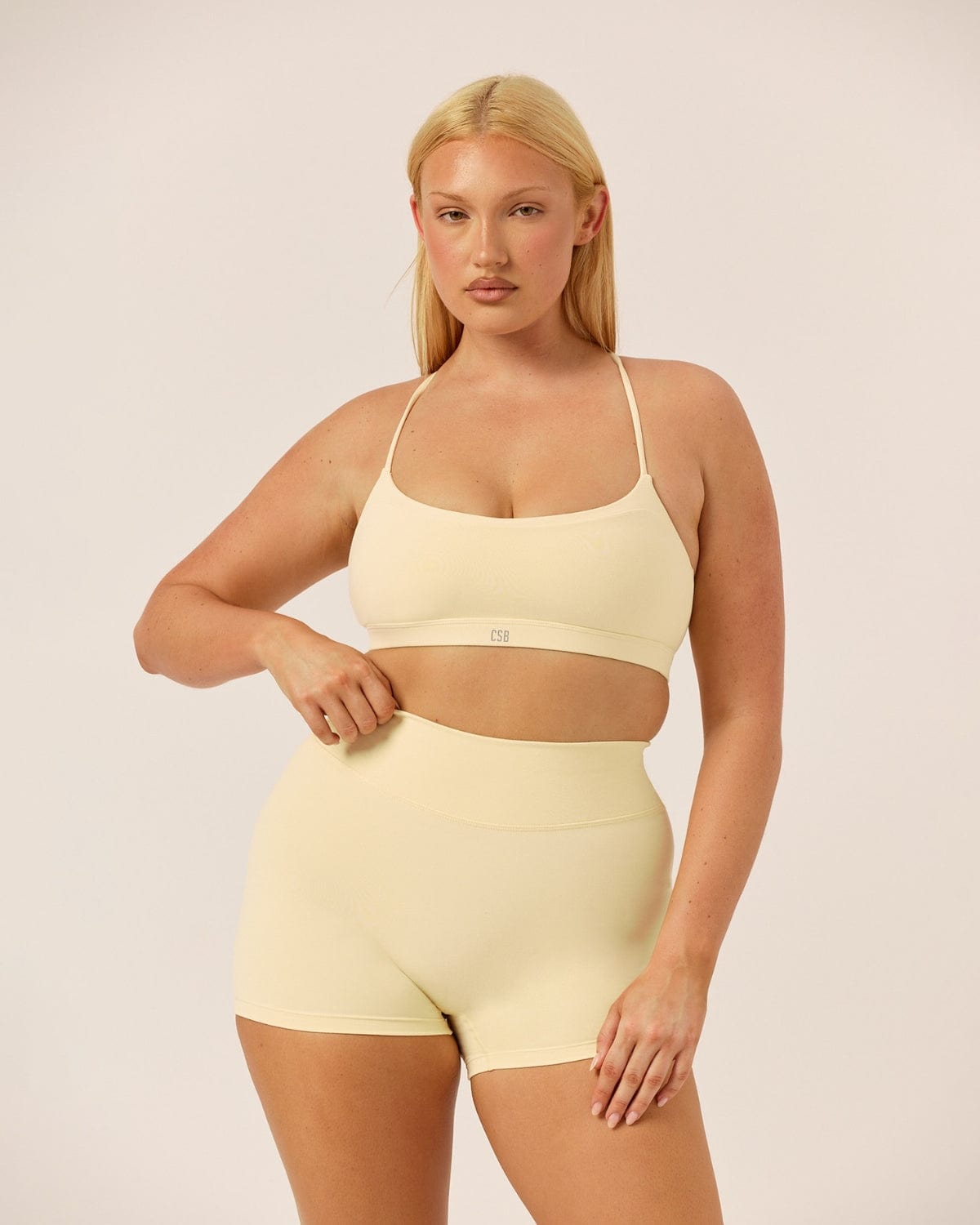 Form Gia Crop | Butter