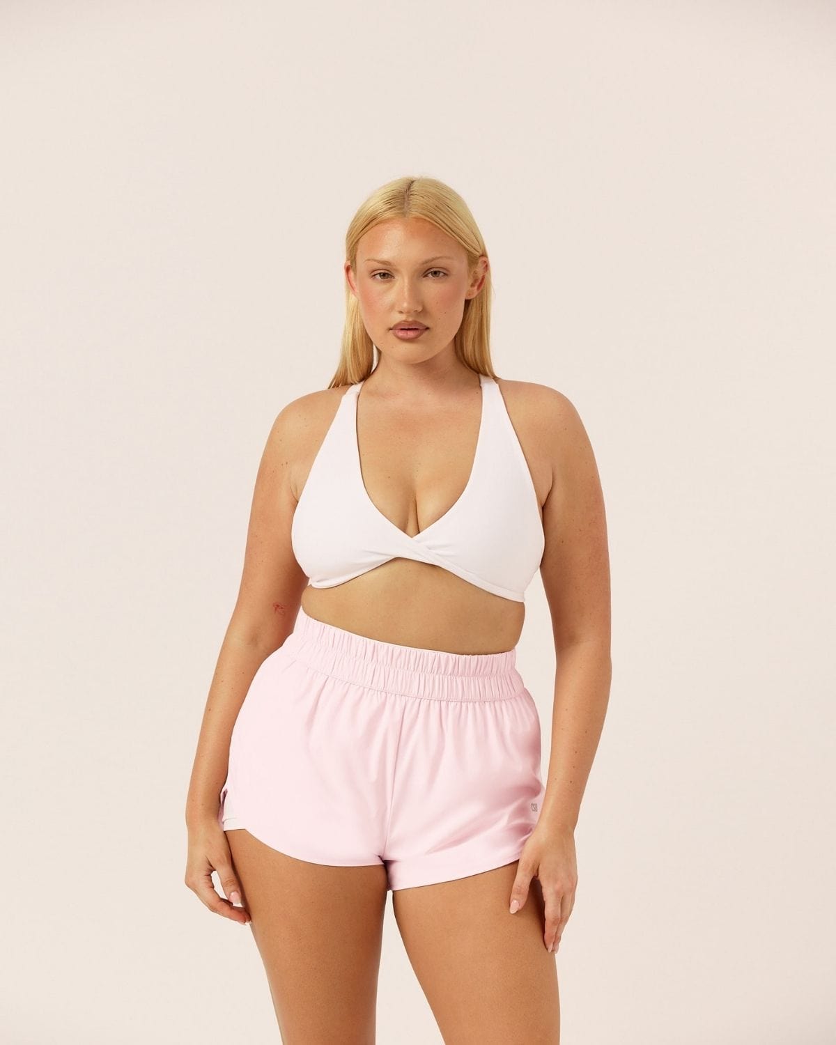 Serenity Sierra Crop | White