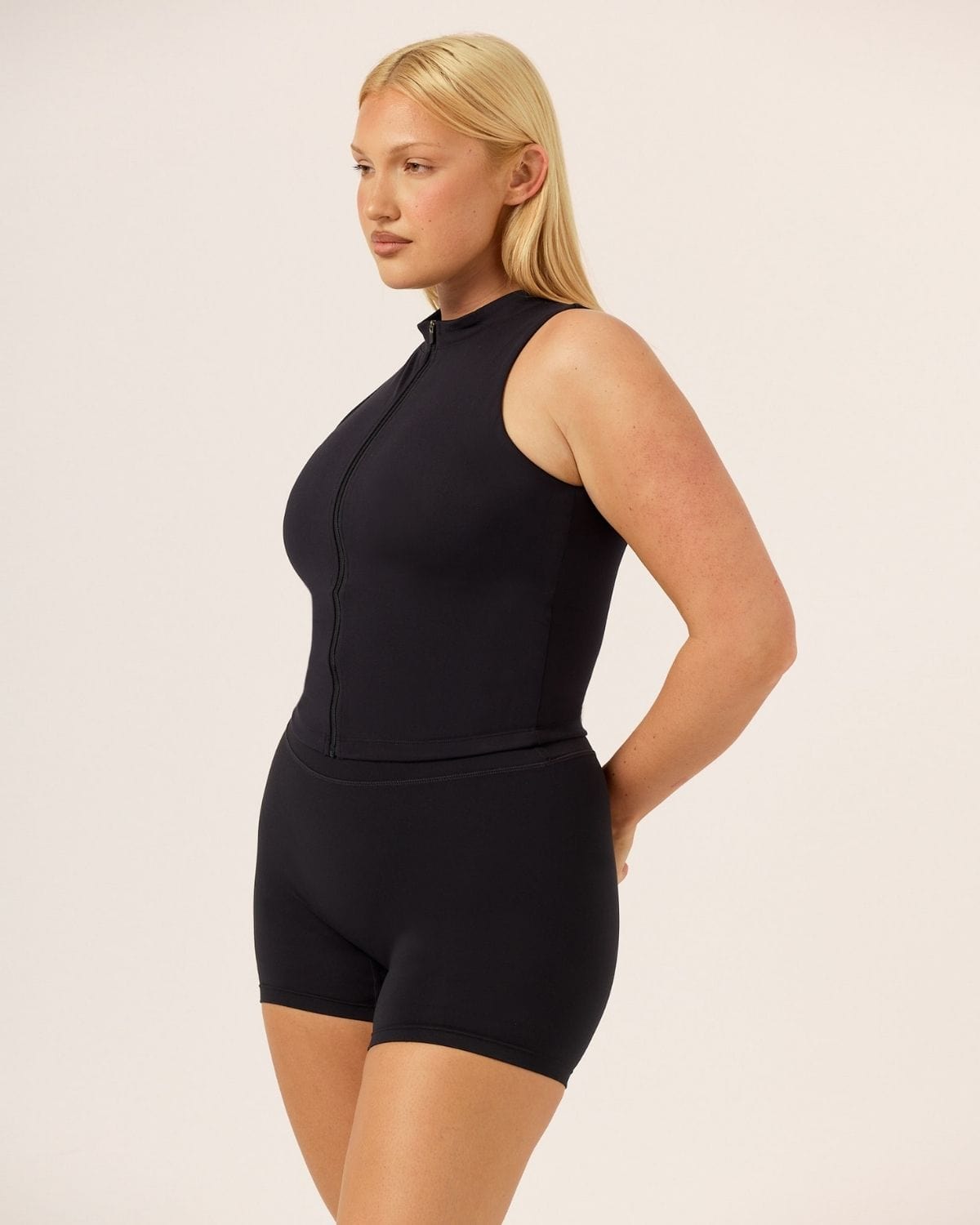 Serenity Active Zip Tank | Black