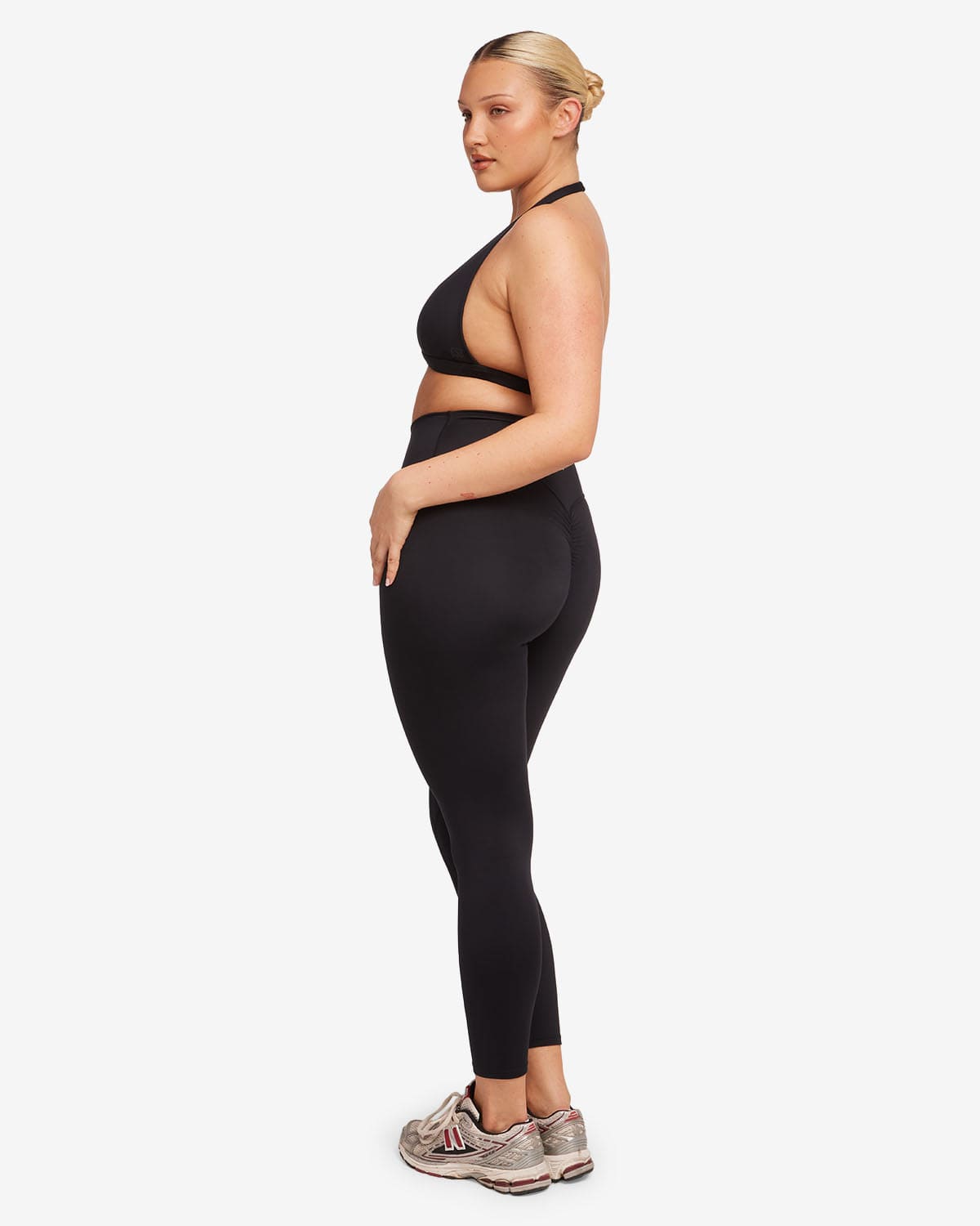 Co Activewear - Serenity Scrunch Leggings fourth image