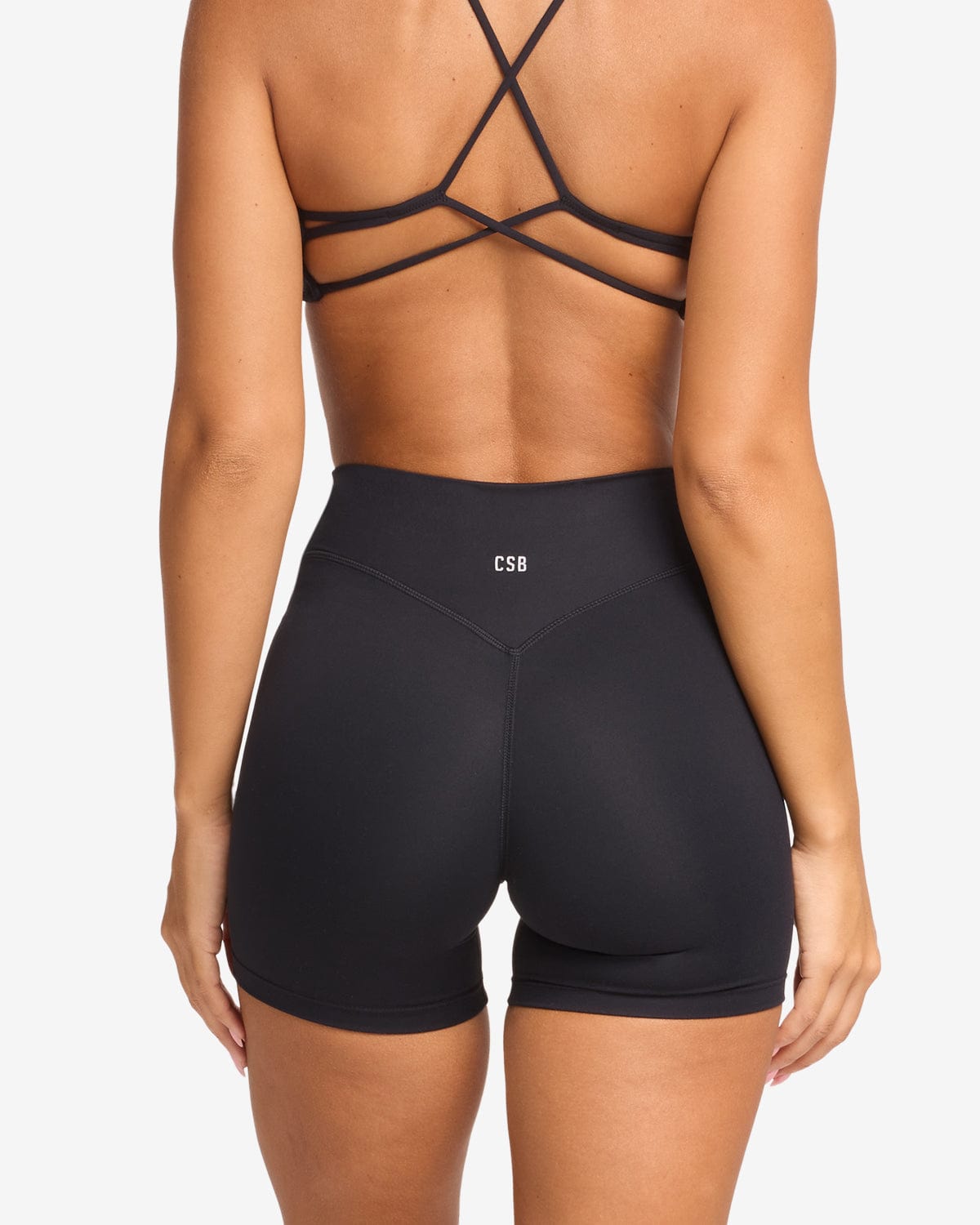 Co Activewear - Form Invisible Scrunch Shorts 5" third image