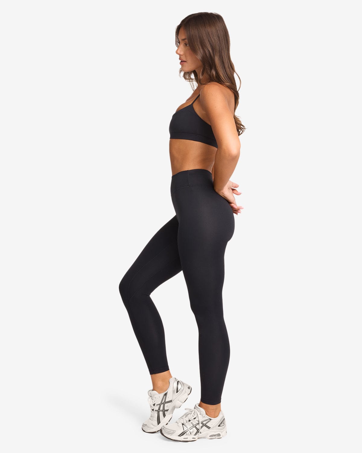 Co Activewear - Form Invisible Scrunch Leggings fourth image
