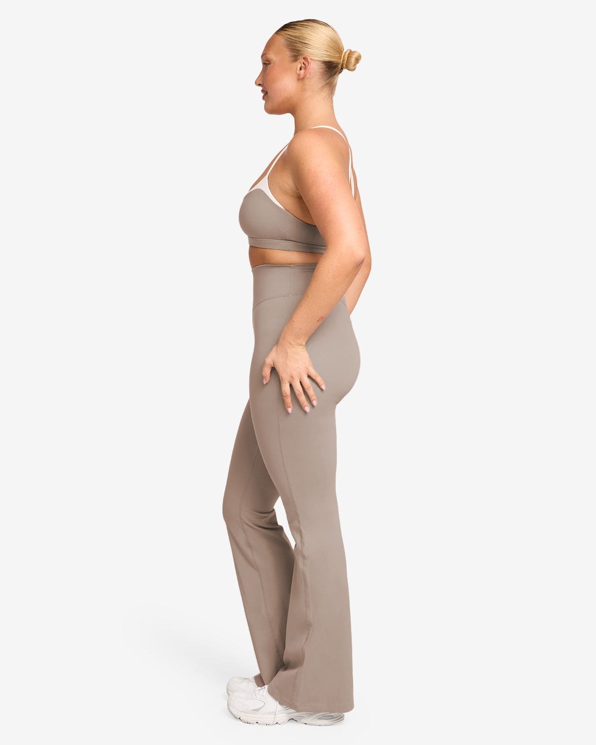 Form Invisible Scrunch Flare Leggings | Latte
