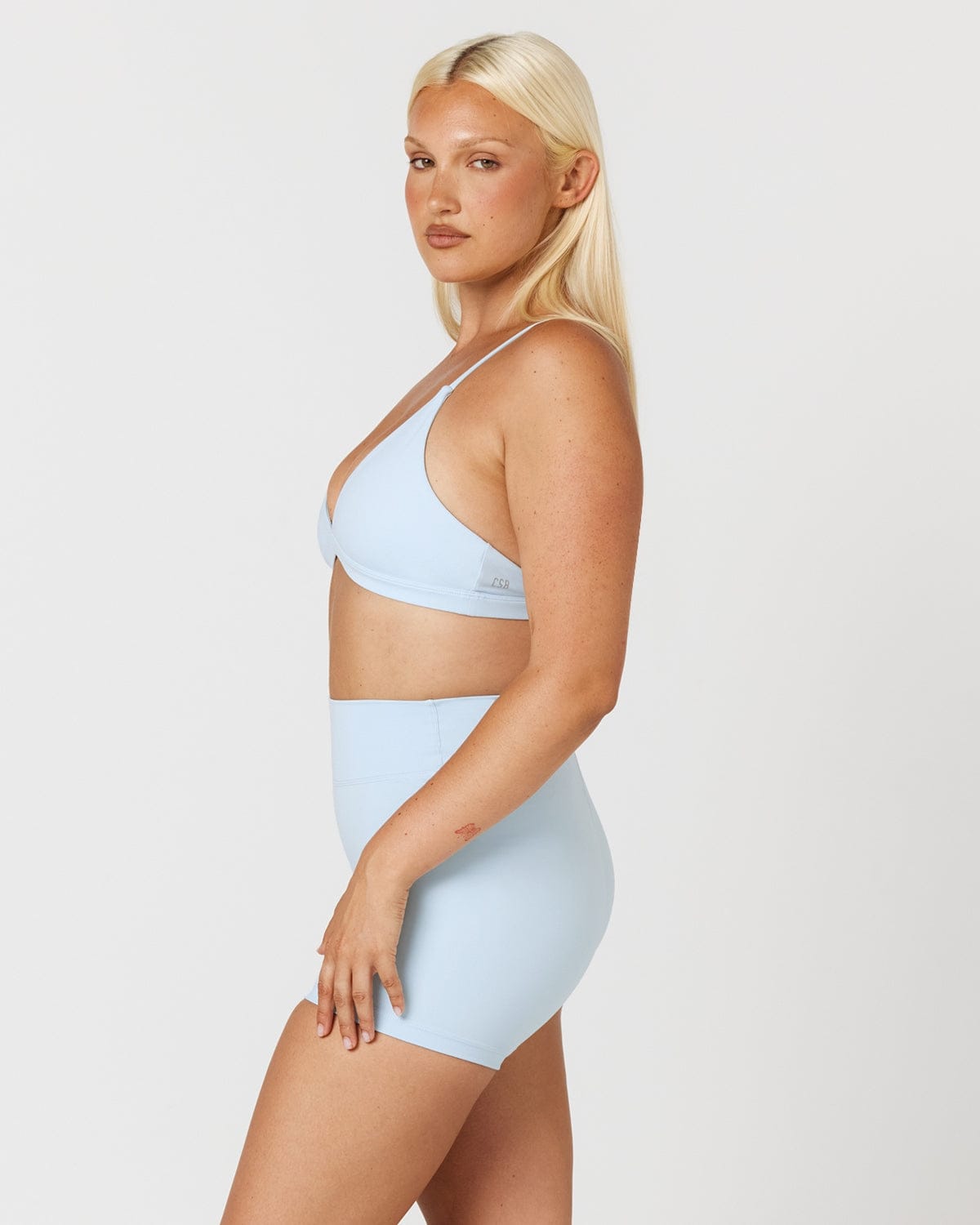 Form Noa Crop | Powder Blue