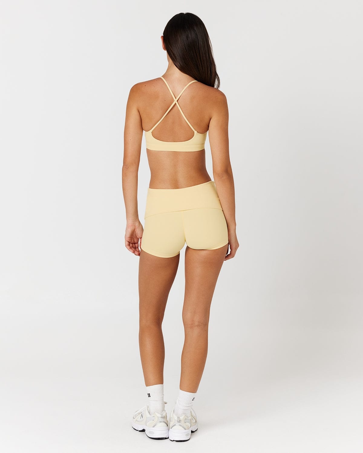 Form Fold Over Invisible Scrunch Shorts 3" | Butter
