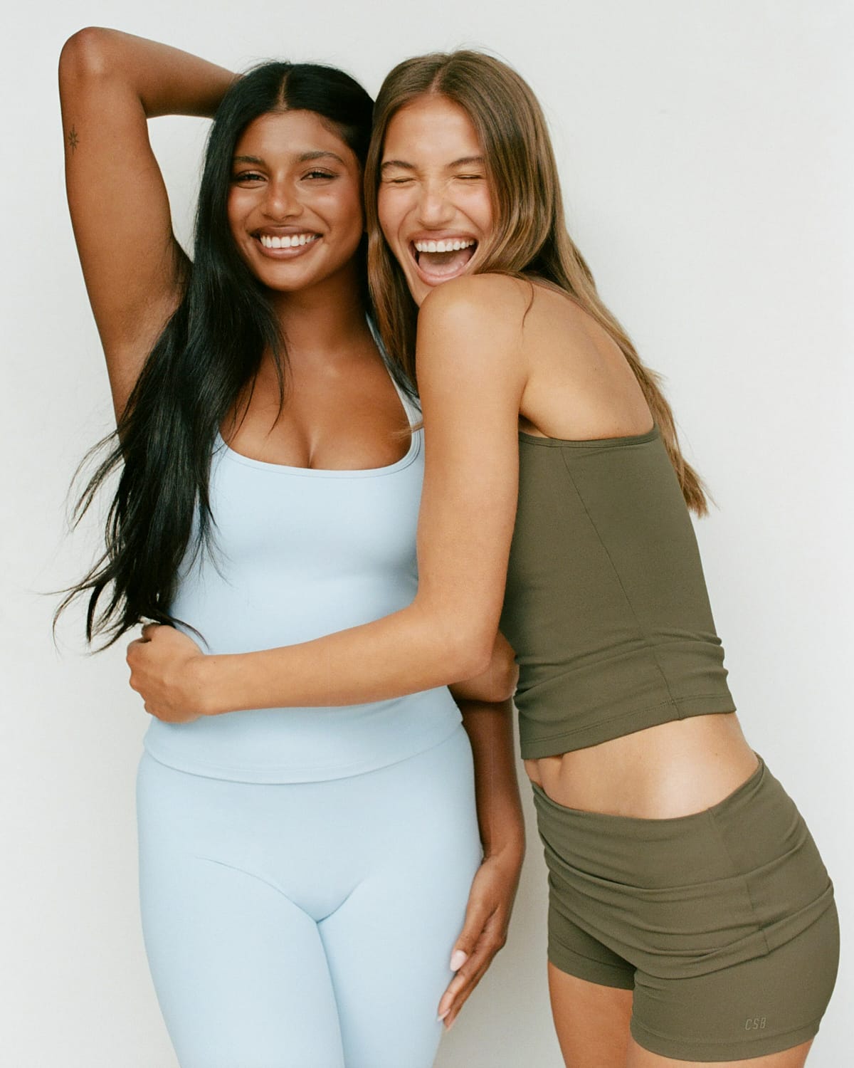 Form Invisible Scrunch Fold Over Shorts 3" | Deep Green