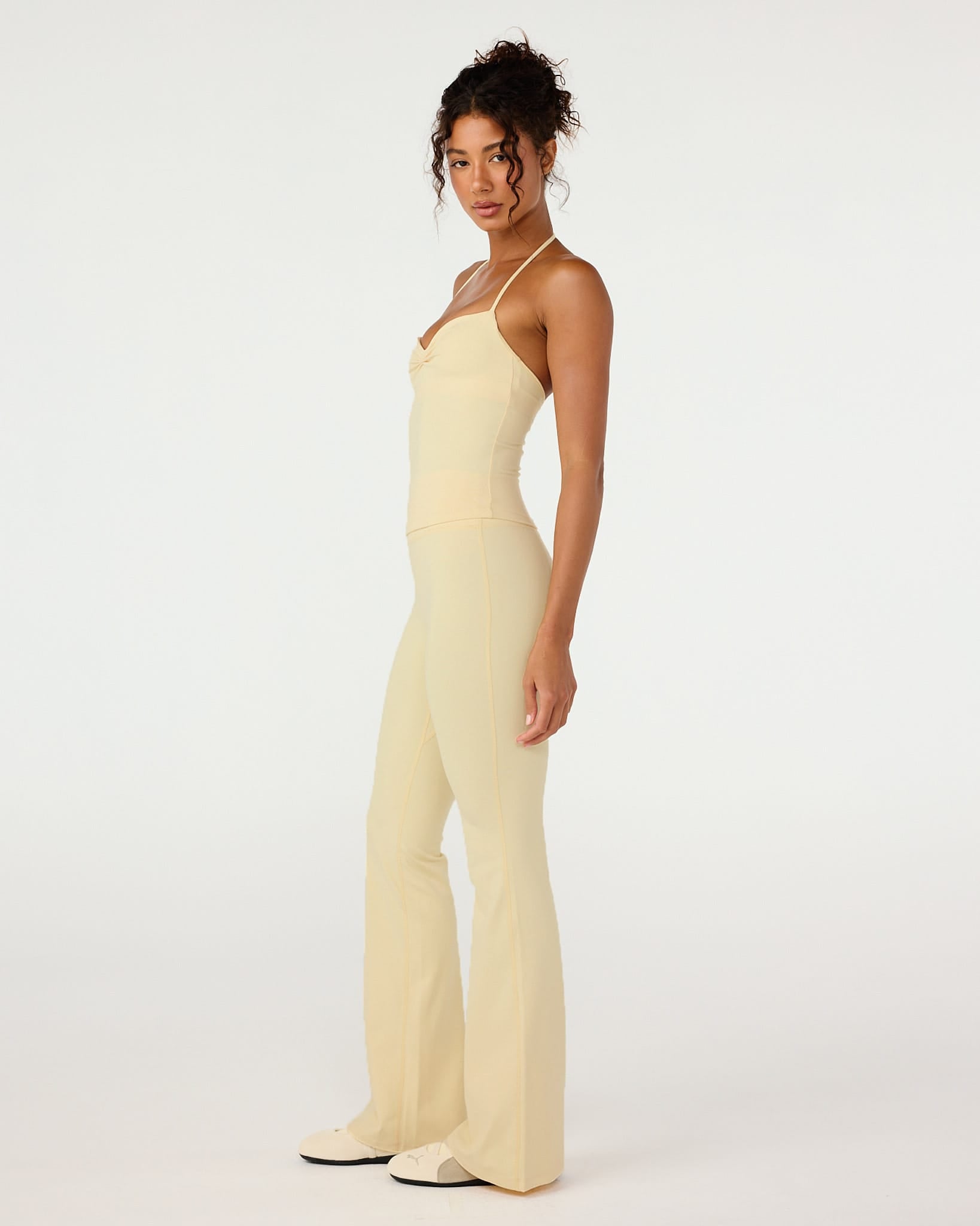 Form Invisible Scrunch Flare Leggings | Butter