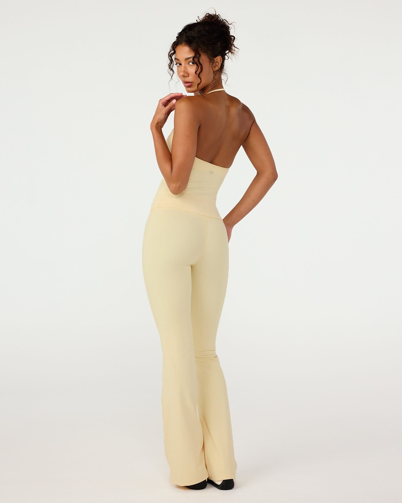 Form Invisible Scrunch Flare Leggings | Butter