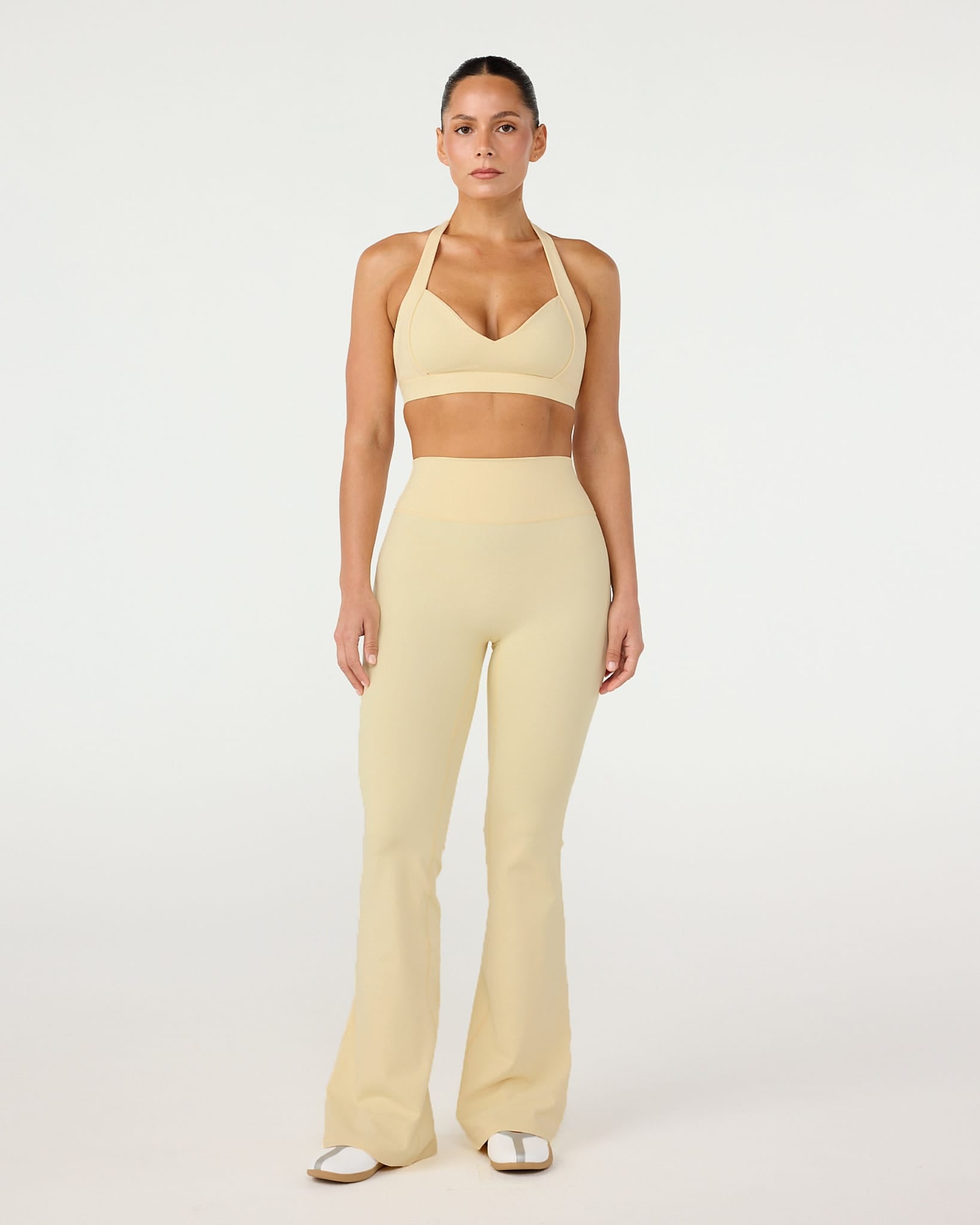 Form Invisible Scrunch Flare Leggings | Butter