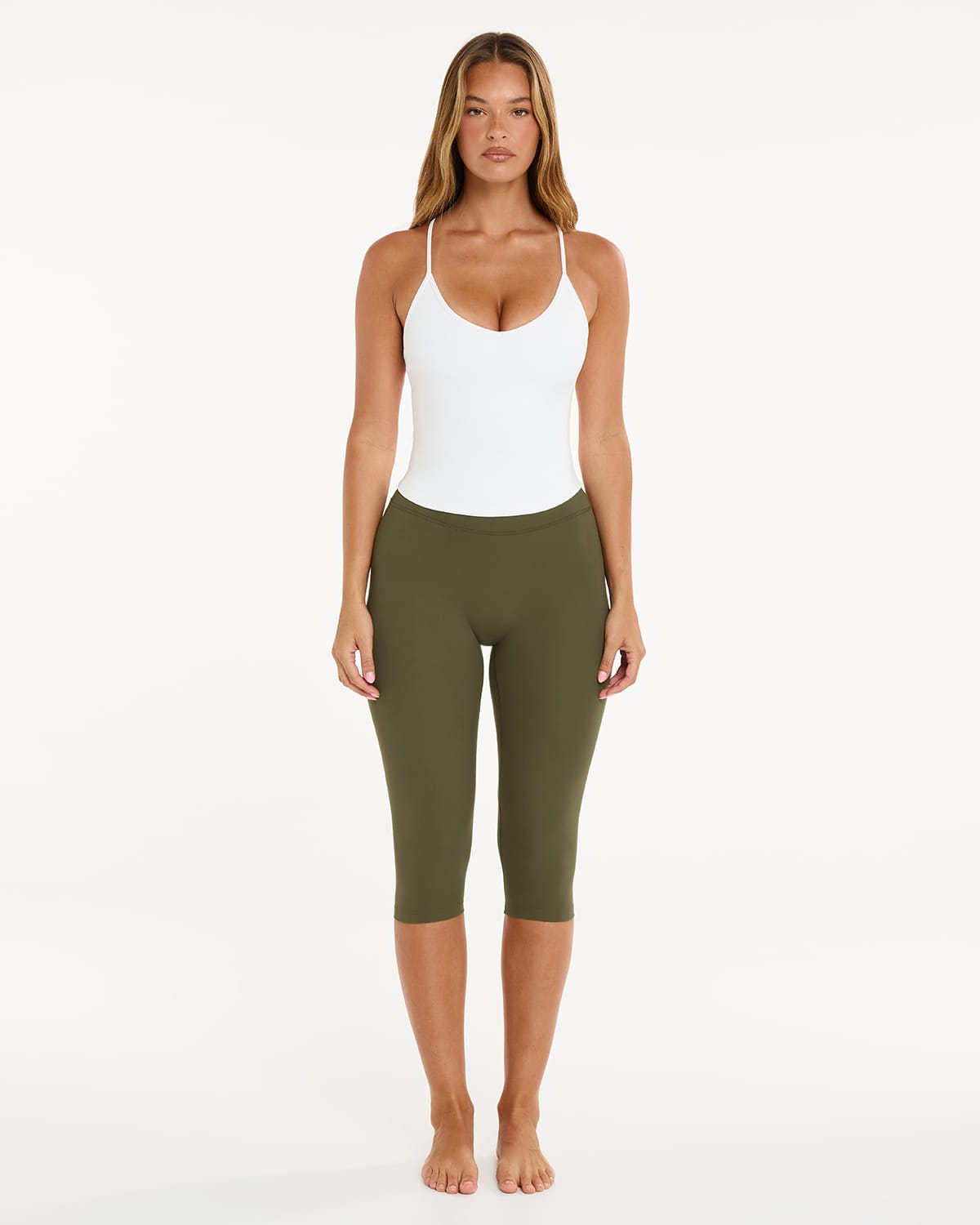 Form Invisible Scrunch Capri Leggings 16" | Deep Green
