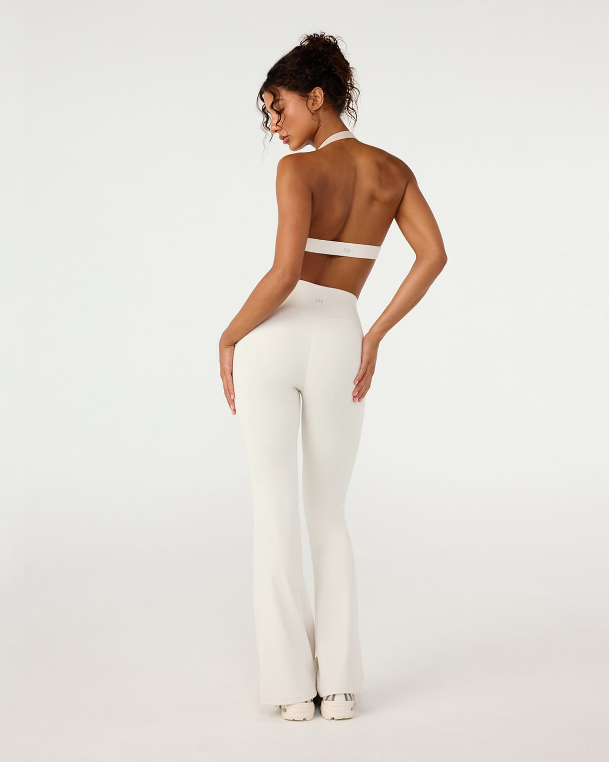 Form Invisible Scrunch Flare Leggings | Vanilla