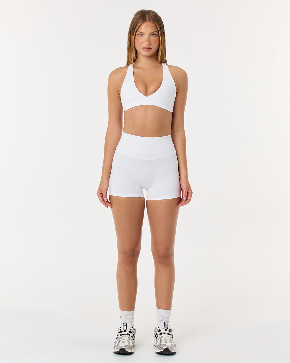 Serenity Shorts 4" | White