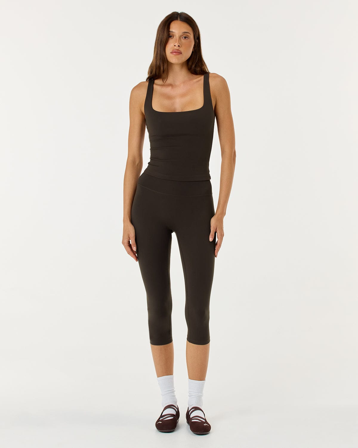 Form Invisible Scrunch Capri Leggings 17.5" | Dark Chocolate