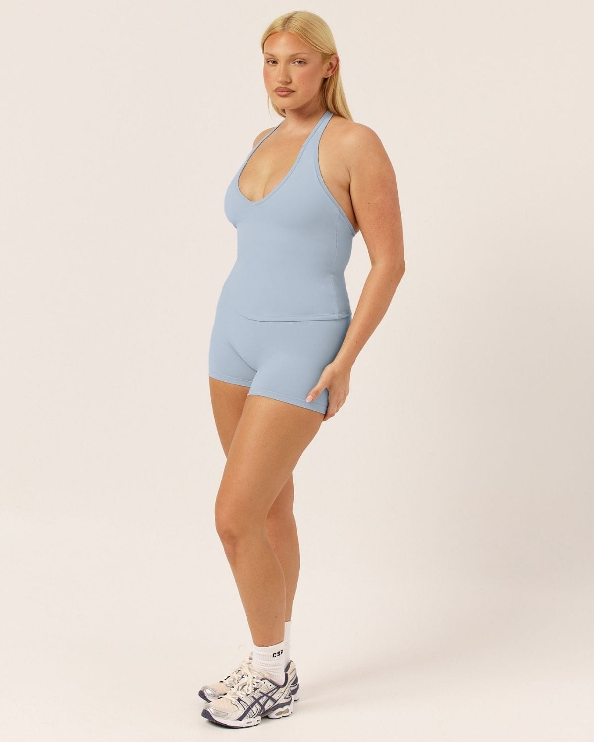 Form Invisible Scrunch Shorts 4" | Dusty Blue