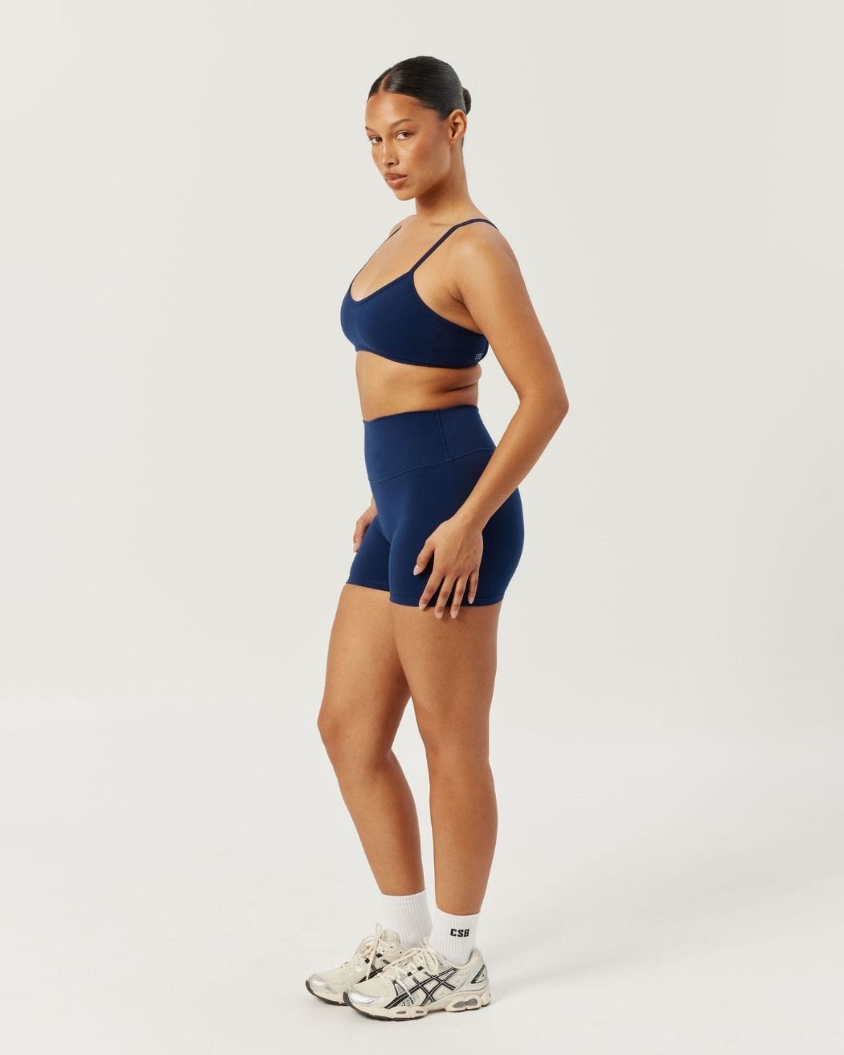 Serenity Scrunch Shorts 4" | Navy