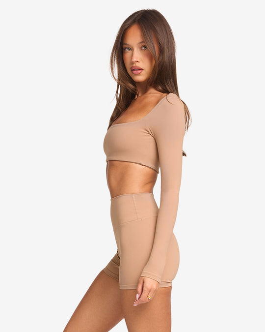 Freedom Scoop Long Sleeve Crop | Toffee