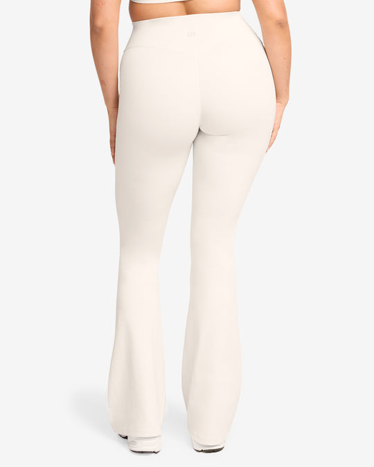 Form Invisible Scrunch Flare Leggings Tall | Vanilla