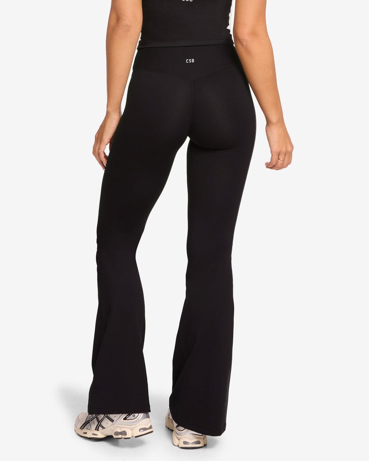 Form Invisible Scrunch Flare Leggings | Black