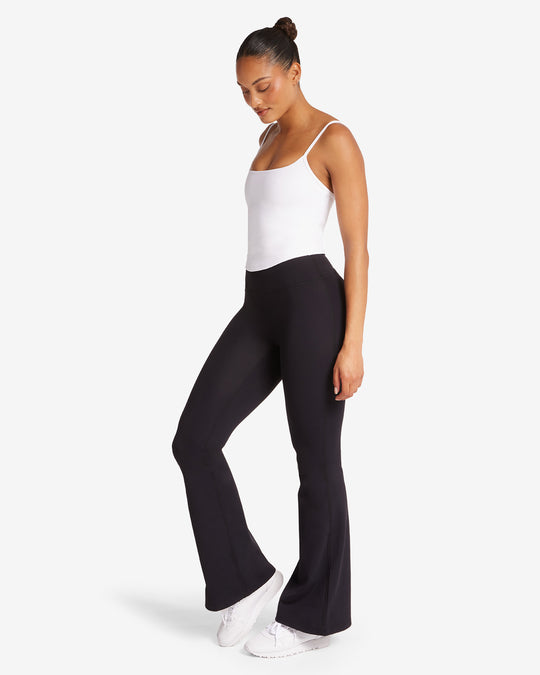 Form Flare Leggings | Black