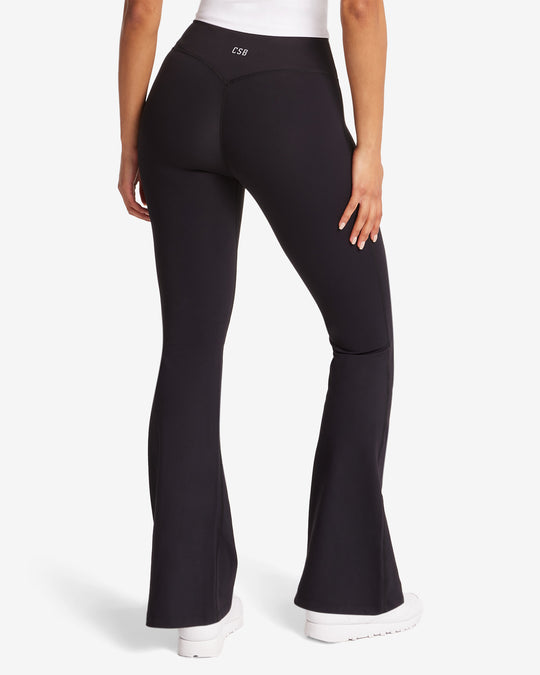 Form Invisible Scrunch Flare Leggings | Black