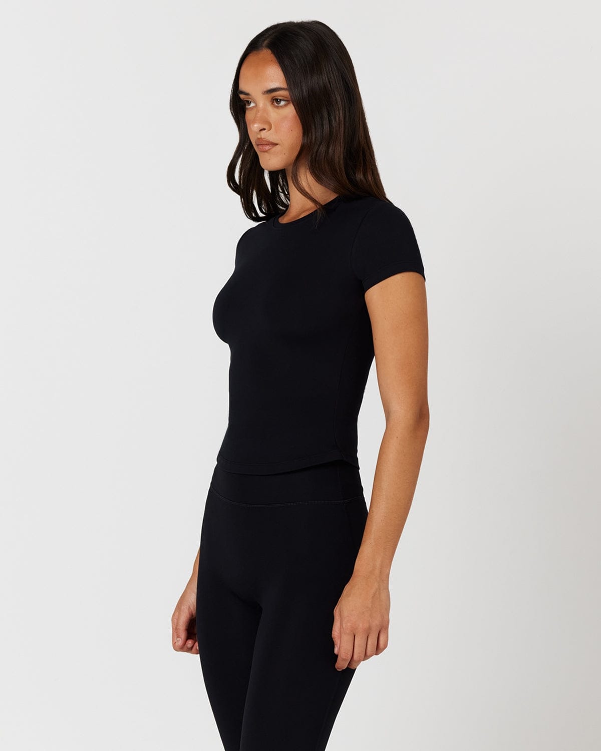 Form Lite Tee | Black