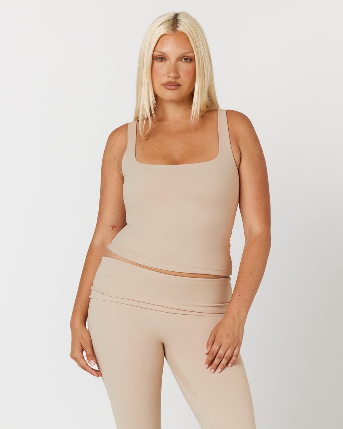 Form Scoop Tank | Fawn