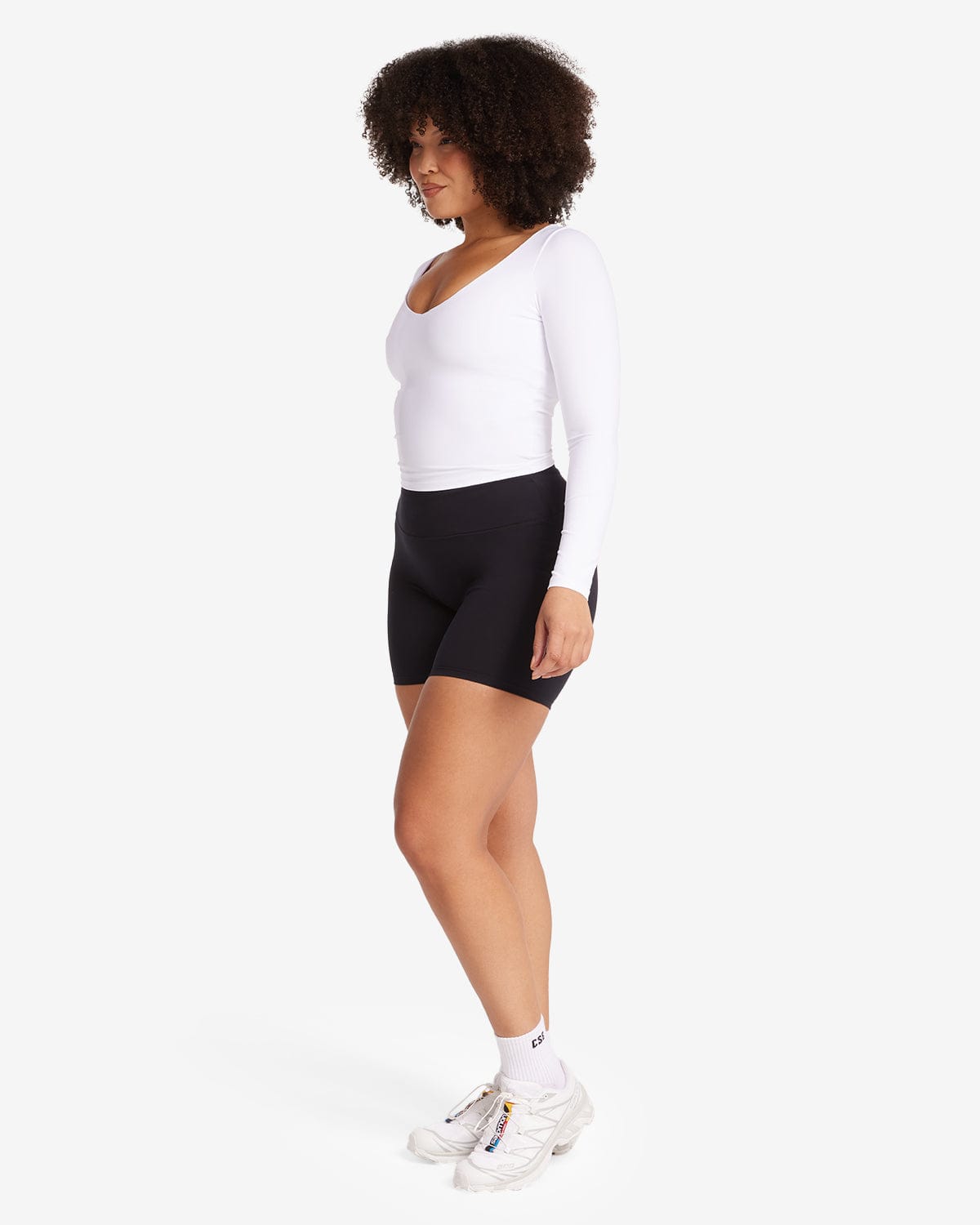 Serenity Scrunch Shorts 6" | Black
