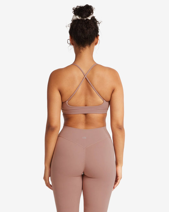 Form Gia Crop | Walnut