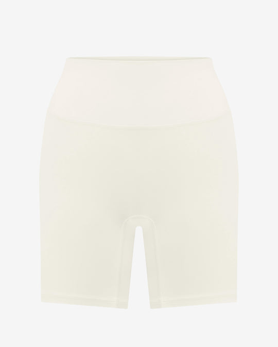 Fade Scrunch Shorts 6" | Vanilla