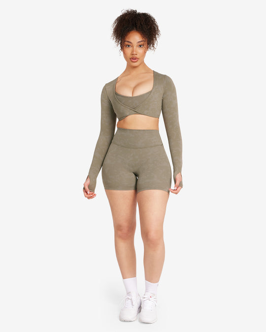 Fade Scrunch Shorts 6" | Olive