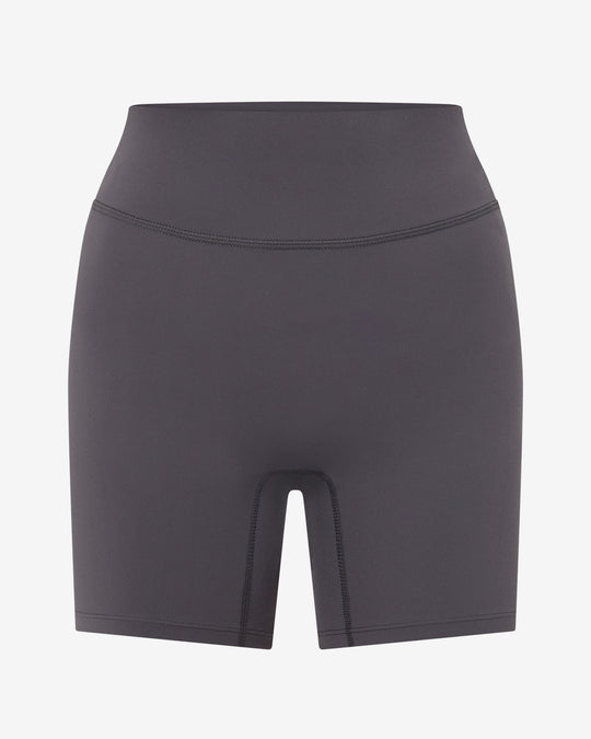 Form Invisible Scrunch Shorts 5" | Charcoal