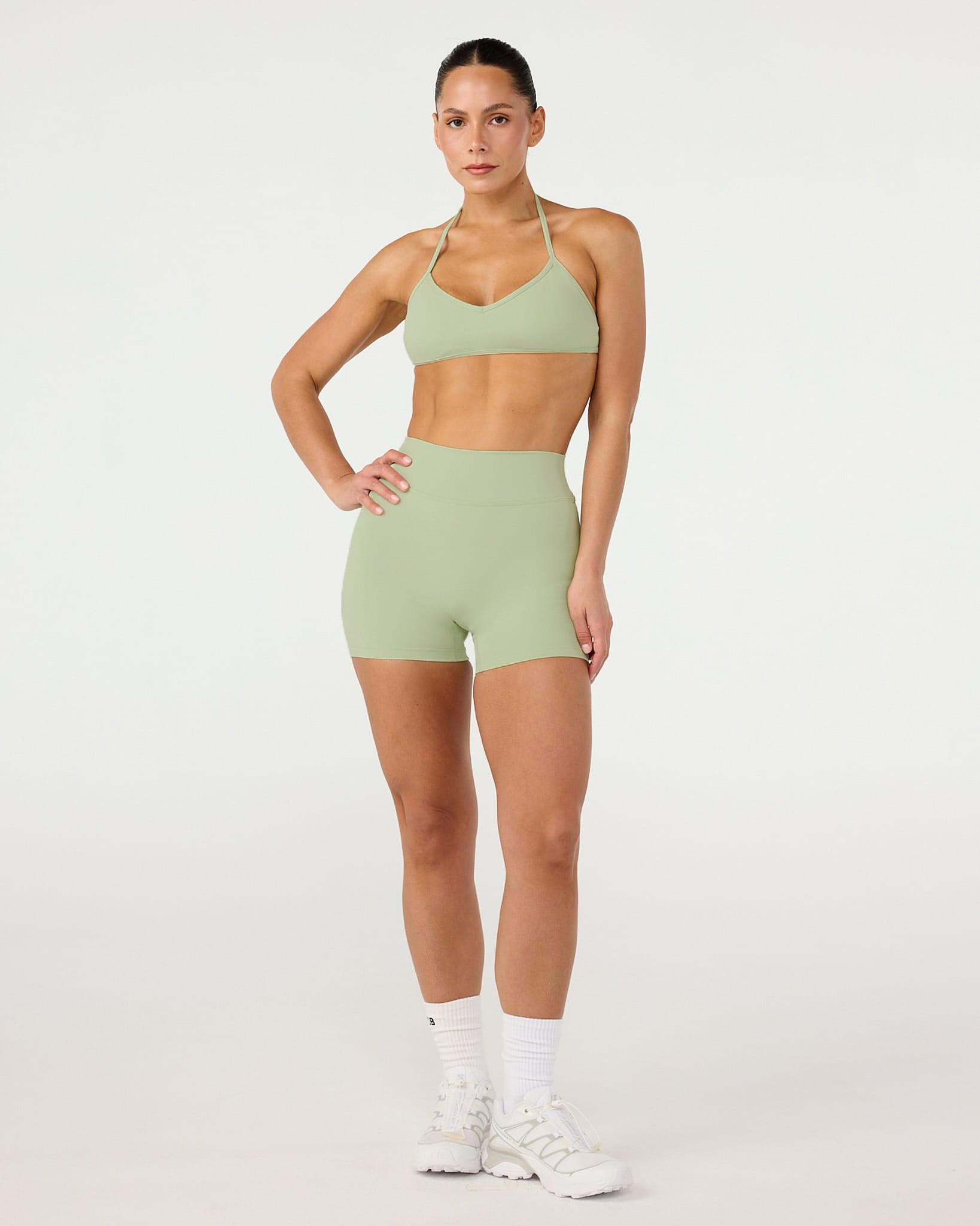 Form Invisible Scrunch Shorts 4" | Soft Matcha