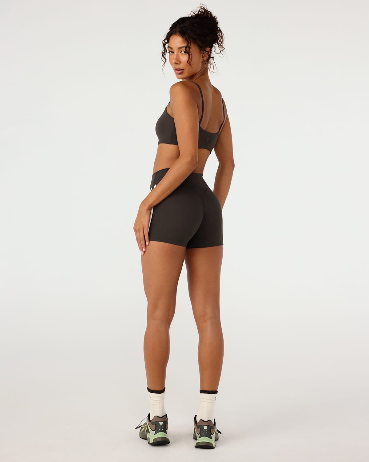 Form Invisible Scrunch Stripe Shorts 3"  | Grounded Brown