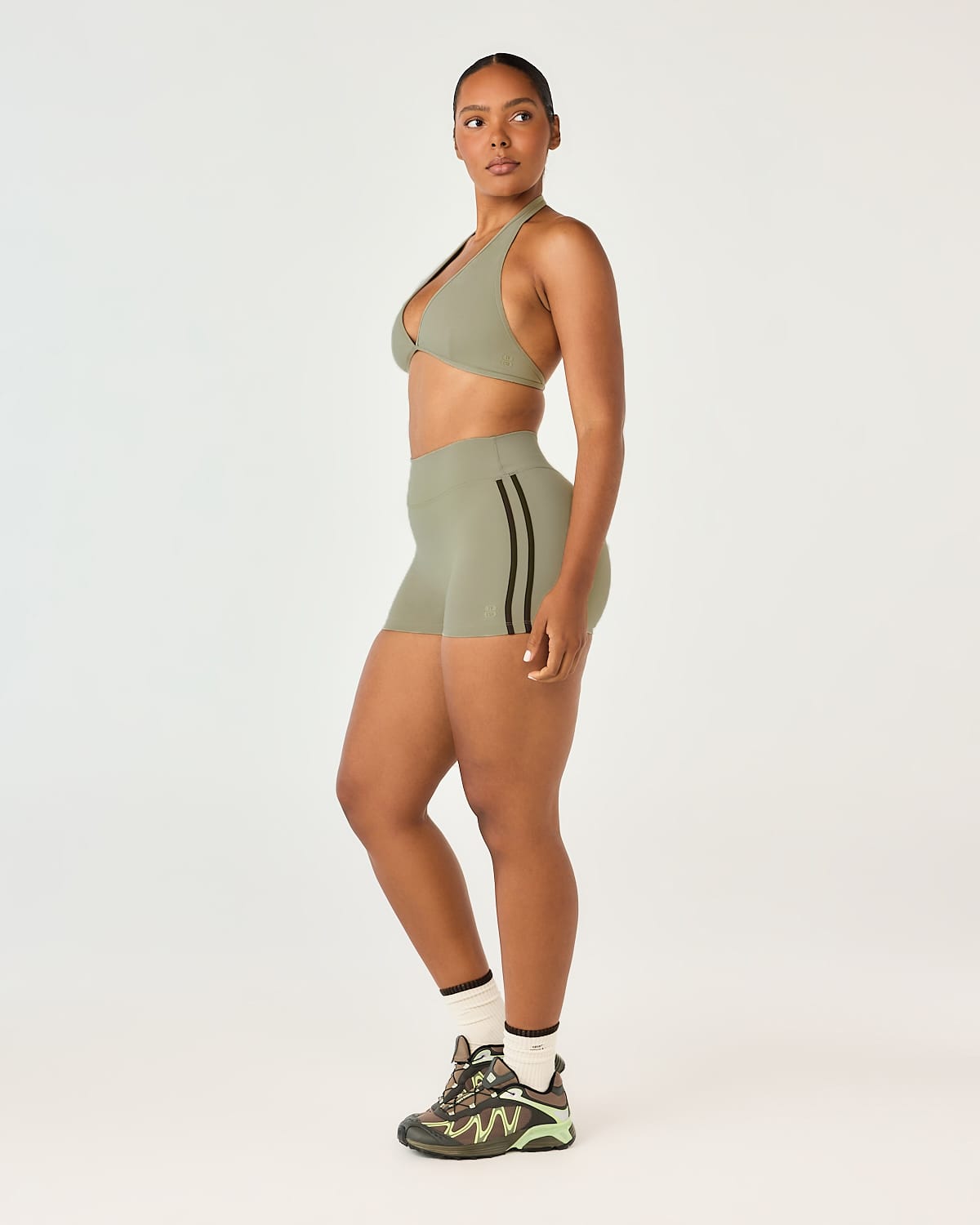 Form Invisible Scrunch Stripe Shorts 3" | Moss Green