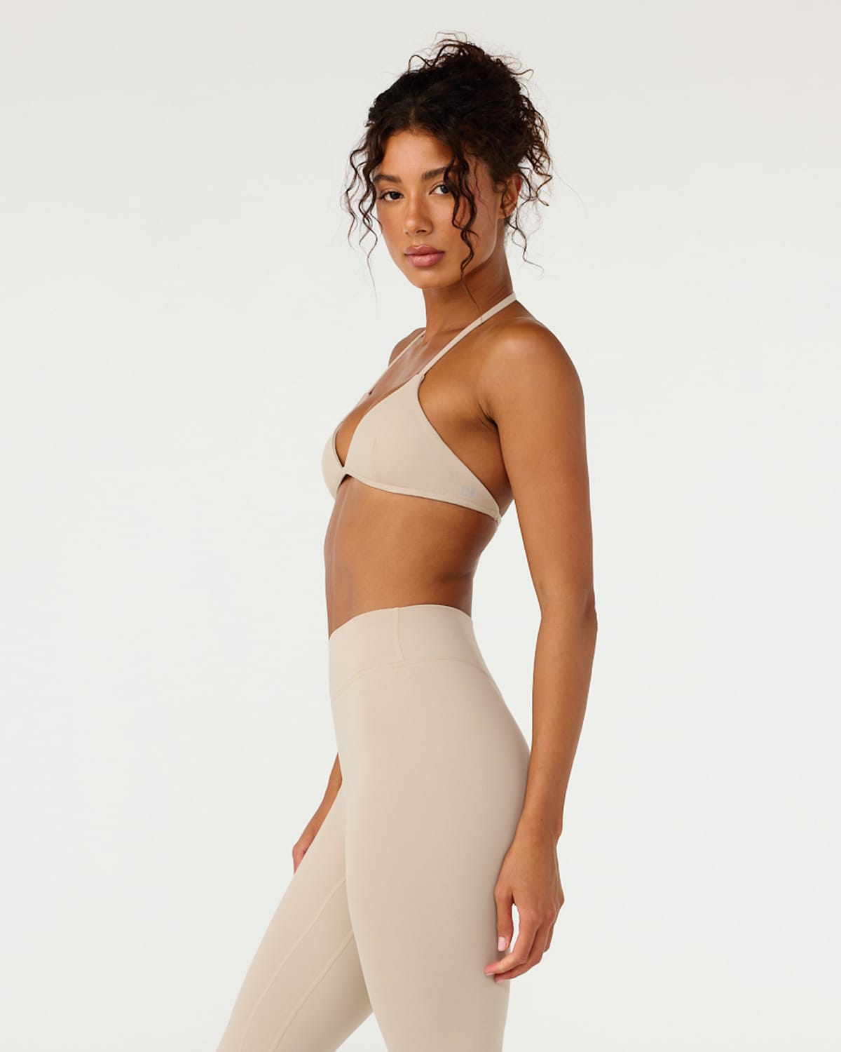Form Micro Halter V Crop | Fawn