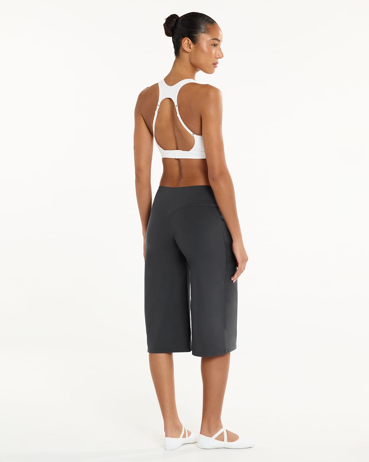 Serenity Soft Mid Rise Straight Leg Capri 17.5" | Shadow